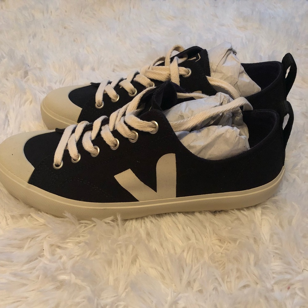 Veja sneakers